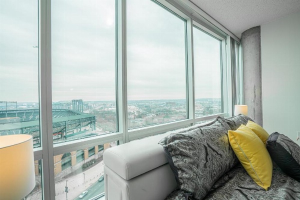 Heaven On Baltimore Downtown Fully Furnished Apartments image 12